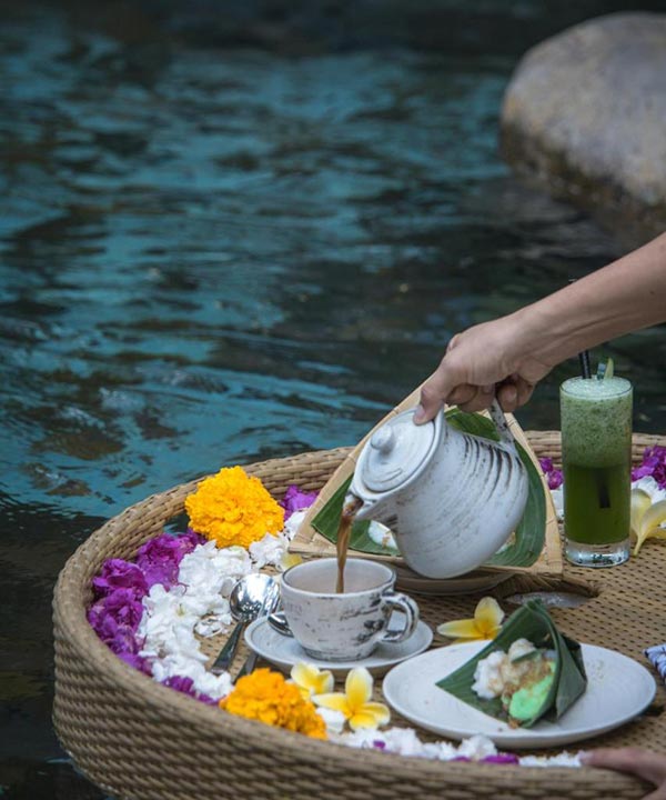 Floating Breakfast