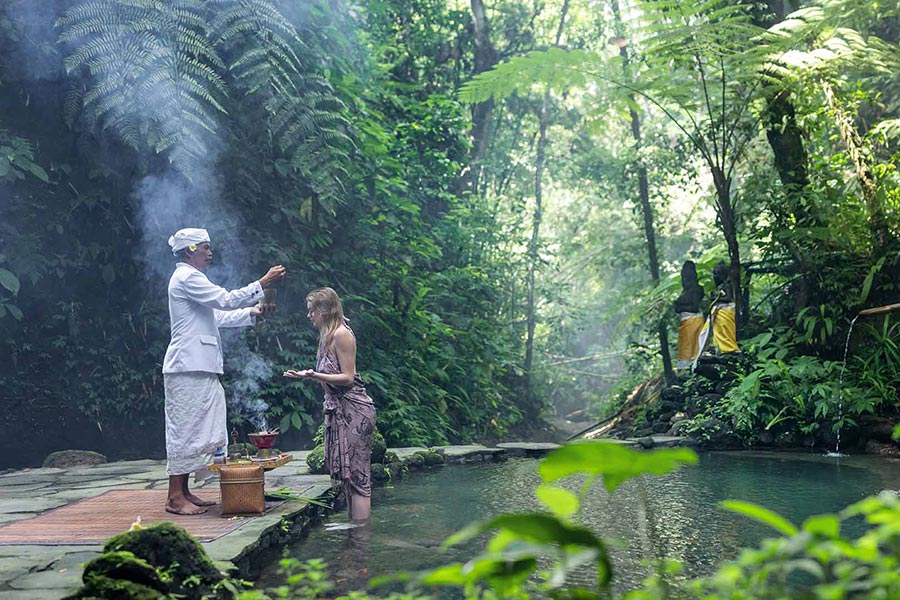 giri-kusuma-holy-spring-water-2